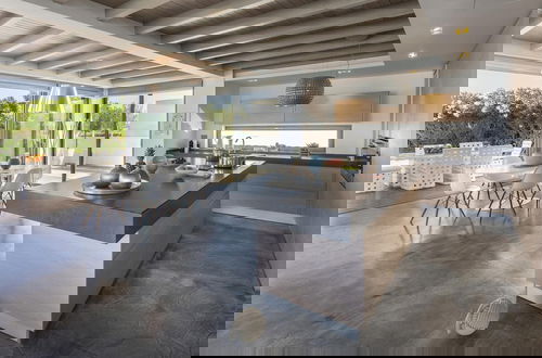 Foto 51 - Beachfront Dream Villa