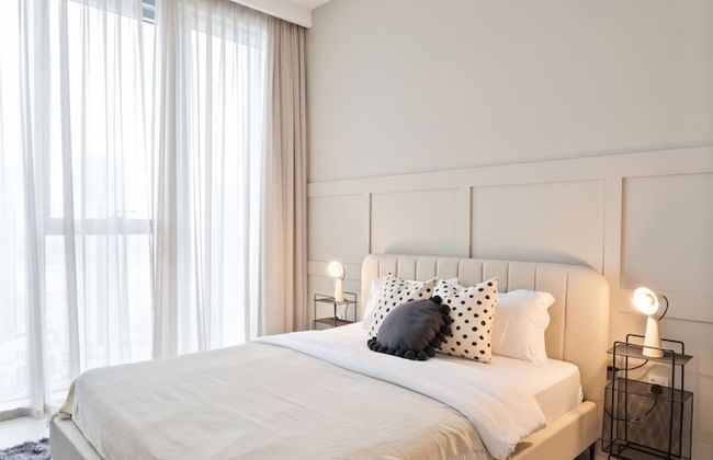 Aya - Elegant 1BR Apartment With Balcony and Creek Views - Foto 4