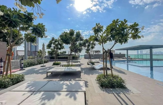 Aya - Elegant 1BR Apartment With Balcony and Creek Views - Foto 26