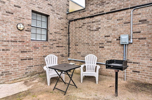 Photo 19 - Beautiful Galveston Apt w/ Deck < 3 Mi to Dtwn