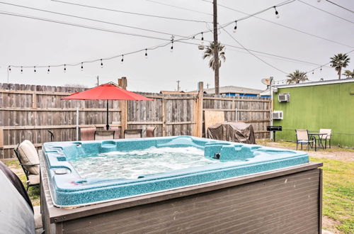 Photo 24 - Cozy Galveston Apartment - Walk to Beach & Dining