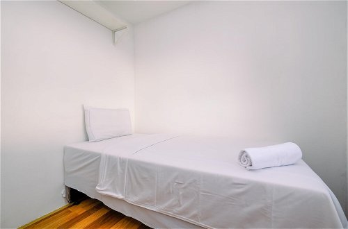 Photo 10 - Comfort And Nice 2Br At Belmont Residence Puri Apartment