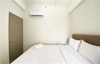 Photo 3 - Modern Look And Comfy 2Br Vasanta Innopark Apartment