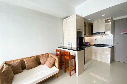 Photo 19 - Modern Look And Comfy 2Br Vasanta Innopark Apartment