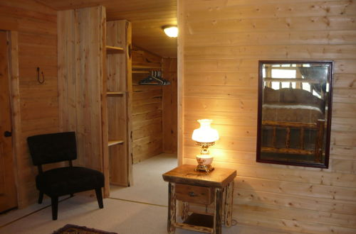 Foto 18 - Cozy Immaculate Cabin - A Peaceful Retreat
