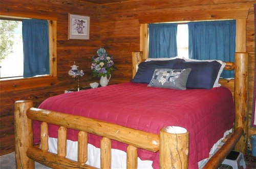 Foto 17 - Cozy Immaculate Cabin - A Peaceful Retreat