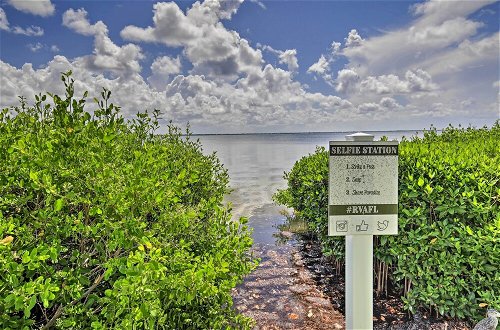 Photo 4 - Longboat Key Resort Escape - Walk to the Beach