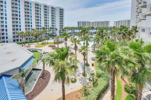 Foto 5 - Palms of Destin Poolside Oasis - Walk to Beach