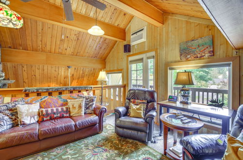 Photo 30 - Owls Nest - Cozy Cabin w/ Hot Tub & Fireplace