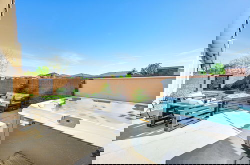 Foto 1 - Bright Washington Home w/ Bike Trails On-site