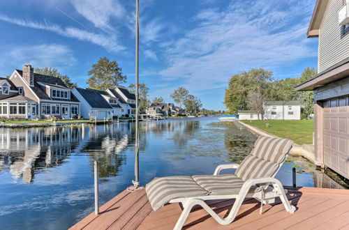 Foto 1 - Waterfront Syracuse Home W/deck, Fire Pit & Kayaks