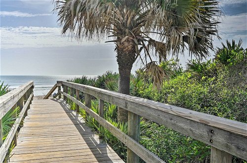 Foto 19 - Coastal Penthouse: Steps to New Smyrna Beach