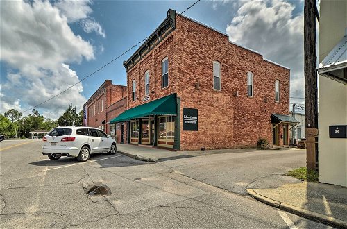 Photo 23 - Charming Defuniak Apartment in Historic Dtwn