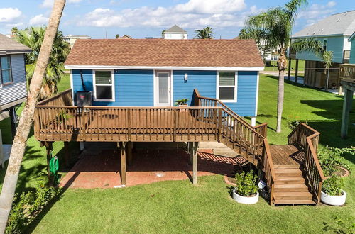 Photo 1 - Galveston Beach Bungalow: Steps to the Sand