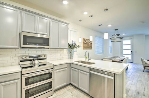 Photo 6 - New-build Chandler Townhome: Pool & Hot Tub Access