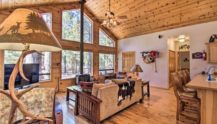 Foto 1 - Comfy Pinetop-lakeside Cabin w/ Horse Corral