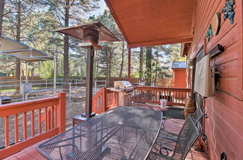 Photo 36 - Comfy Pinetop-lakeside Cabin w/ Horse Corral