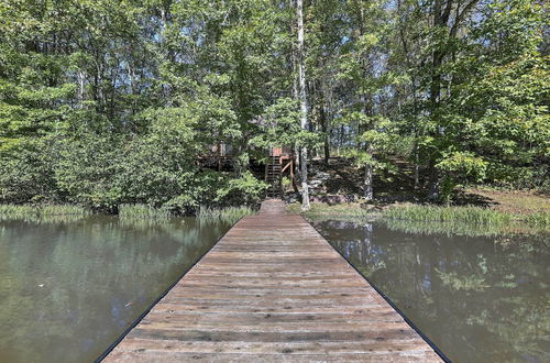 Foto 7 - Hocking Hills Lake Gem w/ Hot Tub, Dock, 100 Acres