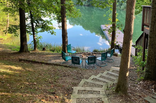 Foto 28 - Hocking Hills Lake Gem w/ Hot Tub, Dock, 100 Acres