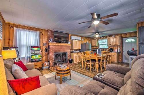 Photo 18 - Cozy Kentucky Cabin w/ Sunroom, Yard & Views