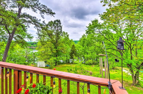 Photo 26 - Cozy Kentucky Cabin w/ Sunroom, Yard & Views