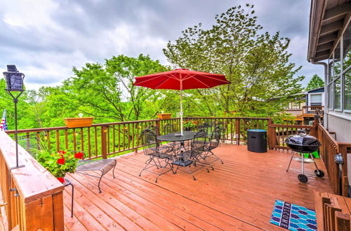 Photo 8 - Cozy Kentucky Cabin w/ Sunroom, Yard & Views