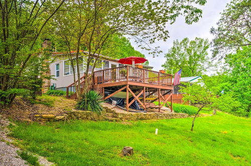 Foto 7 - Cozy Kentucky Cabin w/ Sunroom, Yard & Views