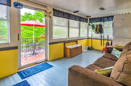 Photo 23 - Cozy Kentucky Cabin w/ Sunroom, Yard & Views