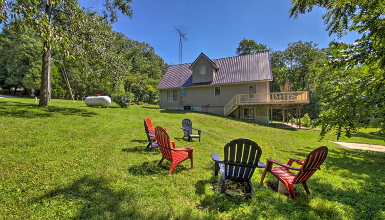 Foto 1 - Modern Eckerty Home w/ Deck on Patoka Lake