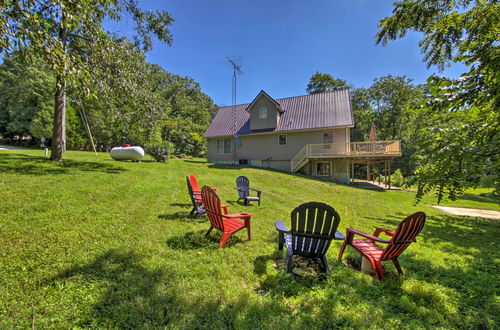 Foto 1 - Modern Eckerty Home w/ Deck on Patoka Lake