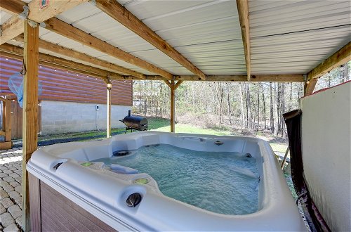 Photo 9 - Broken Bow Cabin w/ Hot Tub & Fire Pit