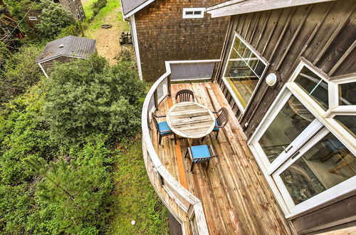 Photo 6 - Large Manzanita House w/ 3 Balconies & Ocean Views