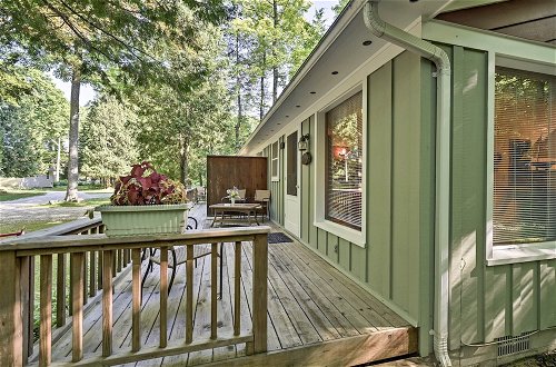 Foto 3 - 'pine Cottage' Duplex w/ Deck: Walk to State Park