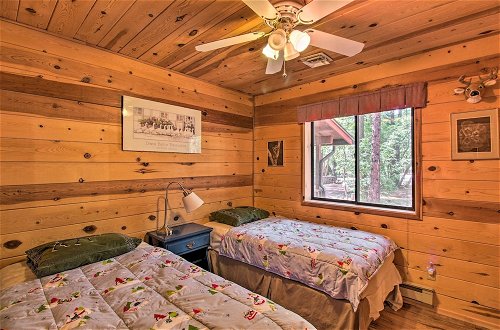 Photo 9 - Pinetop Cabin + Deck & Treehouse: Hike & Golf