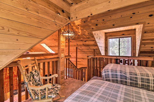 Foto 24 - Pinetop Cabin + Deck & Treehouse: Hike & Golf