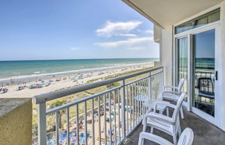 Foto 1 - Bay Watch Condo w/ Oceanfront Balcony & Beach View