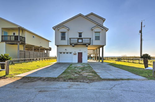 Photo 15 - West Galveston Home: Steps to Terramar Beach