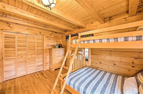 Foto 14 - Charming Cabin w/ Deck, 10 Min to Bretton Woods