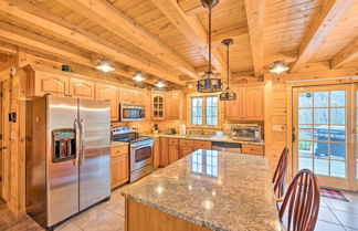 Photo 2 - Charming Cabin w/ Deck, 10 Min to Bretton Woods