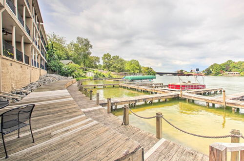 Photo 21 - Lakefront Hot Springs Condo w/ Balcony + Boat Slip