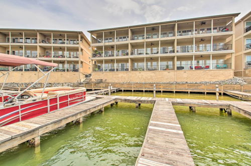 Photo 16 - Lakefront Hot Springs Condo w/ Balcony + Boat Slip