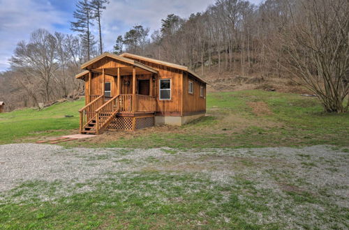 Foto 5 - Cozy Creekside Cabin ~ 24 Mi to Red River