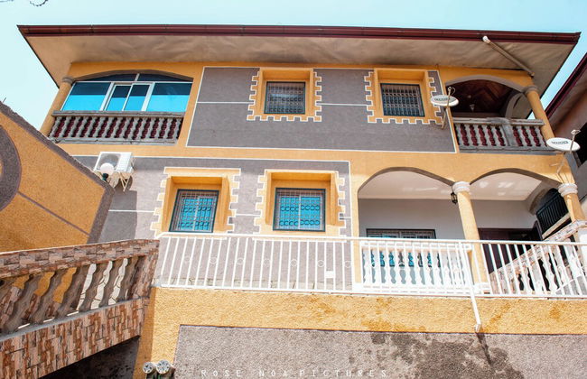 Odza, Modern Apartment, 3 Bedrooms, Private Parking - Foto 18
