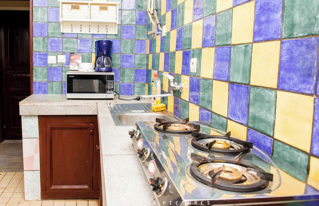 Odza, Modern Apartment, 3 Bedrooms, Private Parking - Foto 15