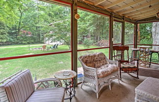 Foto 1 - Harbert Cottage+studio W/porch Half Mile to Beach