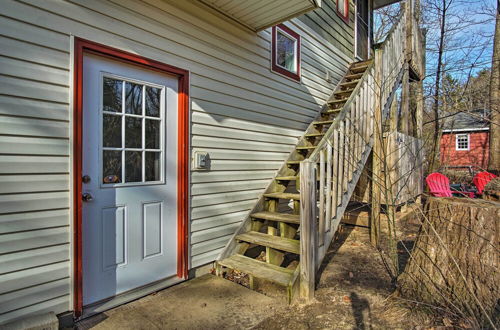 Photo 20 - Harbert Cottage+studio W/porch Half Mile to Beach