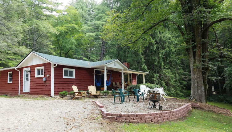 Photo 1 - Rustic Asheville Cabin: 20 Acres w/ Swimming Pond