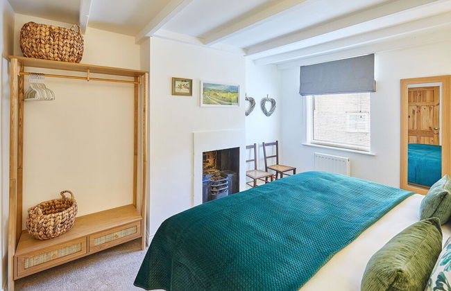 Host Stay Waterlily Cottage - Photo 10