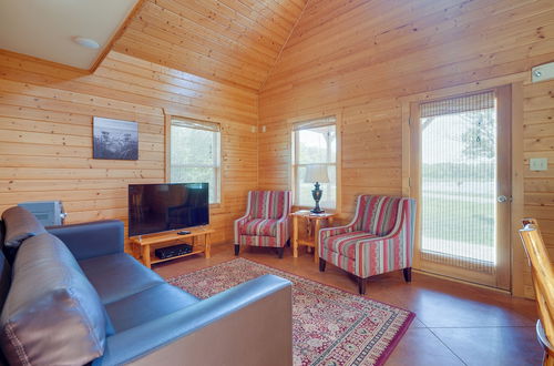 Photo 18 - Cozy Columbia Cabin w/ Shared Lake Dock