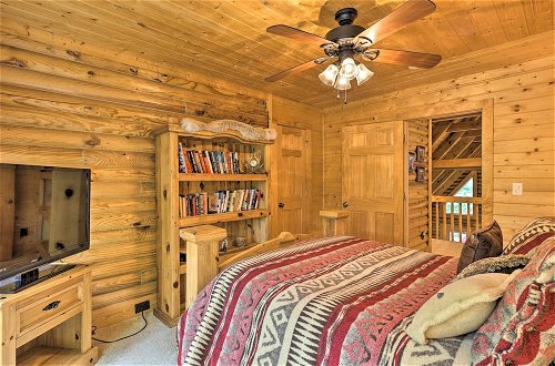 Photo 28 - Purlear Luxury, Spacious Log Cabin w/ Mtn Views